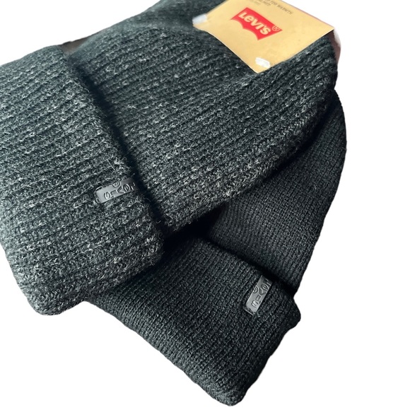 NWT Levi’s 2 pack Beanie Lined for Warmth & Beanie Unlined - Picture 1 of 6
